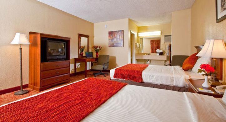Oyo Hotel Augusta Downtown エクステリア 写真